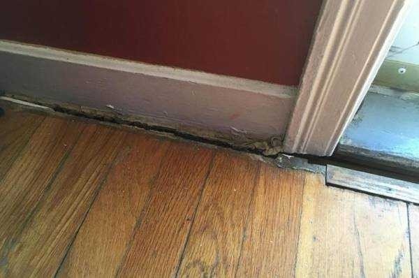 Порог для входной двери в квартире