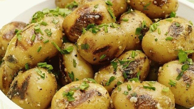 Осторожно, яд! Почему не желательно употреблять в пищу зеленую картошку