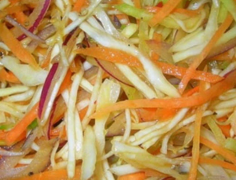 Салат из редьки черной с морковью и чесноком