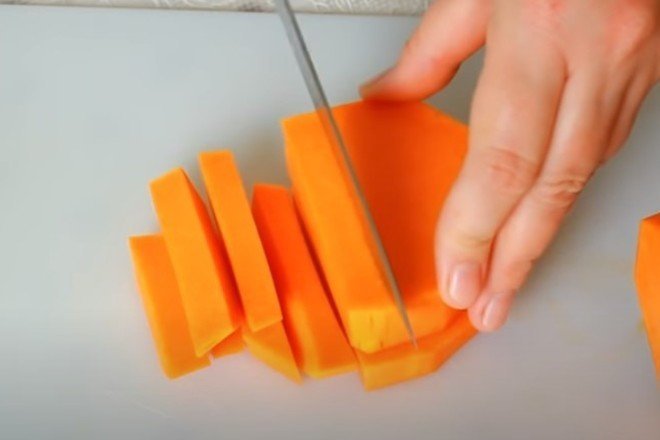 Нарезка моркови брусочками